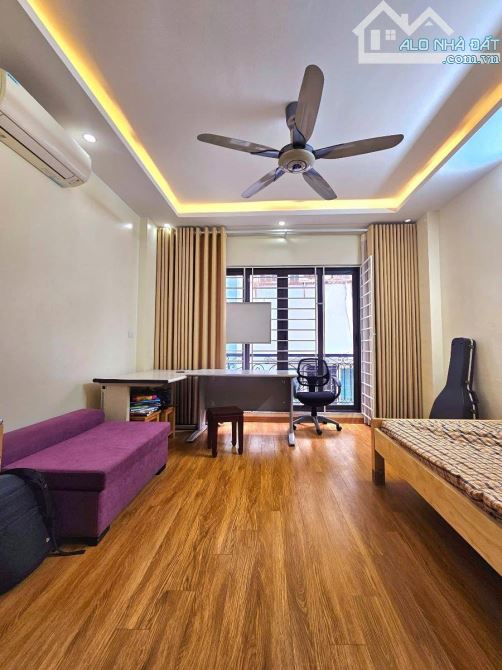 Vị trí vàng - Thái Hà - 38m x 6T thang máy - 3 bước ra ô tô