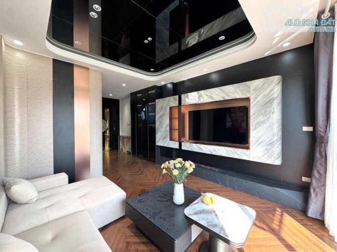 KHƯƠNG ĐÌNH 50m2x6tầng THANG MÁY -20m ra PHỐ -NHỈNH 14TỶ CÓ TL