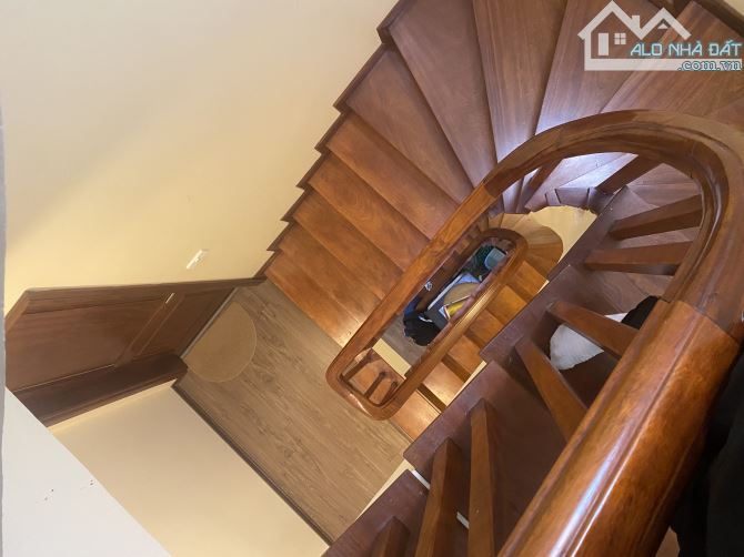 bán gấp nhà phân lô Hoàng Văn Thái, Thanh Xuân, ô tô vào nhà.