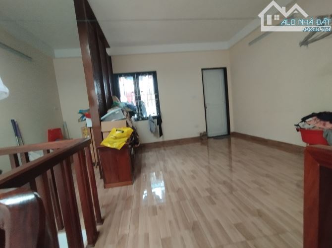 ĐẶNG TIẾN ĐÔNG 50M2 5 TẦNG DÂN XÂY CHỈ 11đ !!