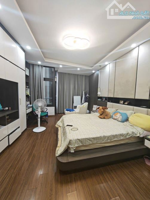 Siêu Phẩm Hồ Tây -35m2- Nhỉnh 11 tỷ-30m ra mặt hồ Tây.