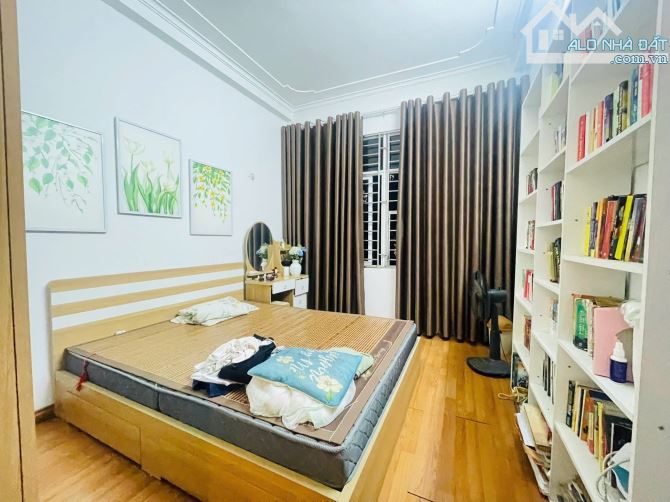 BÁN NHÀ MẶT NGÕ HAI BÀ TRƯNG – TRUNG TÂM PHỐ CỔ - BA BƯỚC RA HỒ HOÀN KIẾM - TIỆN ÍCH VÔ CÙ