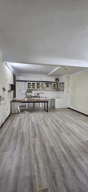 Bán nhà 3 tầng phố Lê Trọng Tấn ô tô tránh kinh doanh giá 28 tỷ