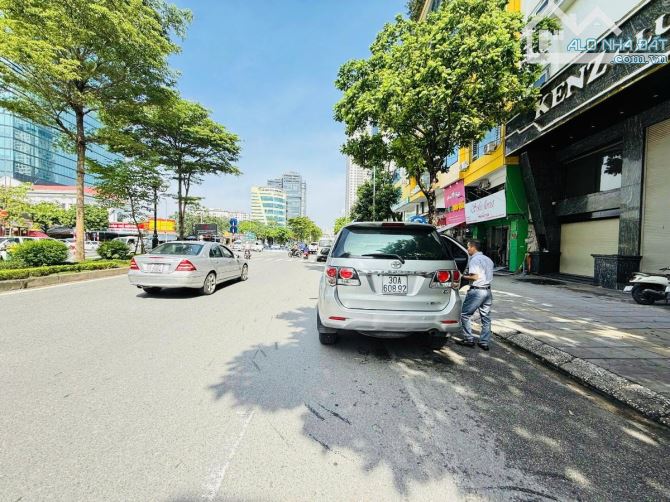 BÁN NHÀ MẶT PHỐ TRUNG KÍNH CẦU GIẤY 55 TỶ 90M2 MT 5.5M 5T VỈA HÈ Ô TÔ TRÁNH KINH DOANH DÒN