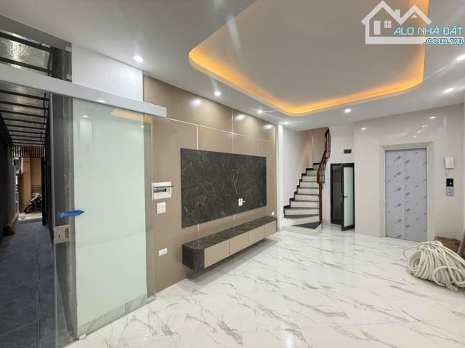 Nhà Vũ Ngọc Phan Láng Hạ Đống Đa 33m 7,5Tỷ 6Tầng Mt4.3m Trung Tâm Nhà Mới Thang Má Ở Sướng