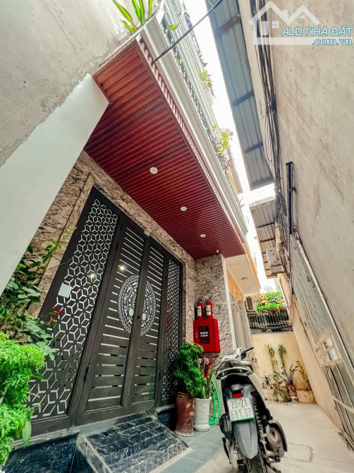 7 tầng thang máy CCMN 15m ra Phố Nguyễn Đức Cảnh 55m2 x 16 phòng ~80 tr/th. Giá 16.5 tỷ