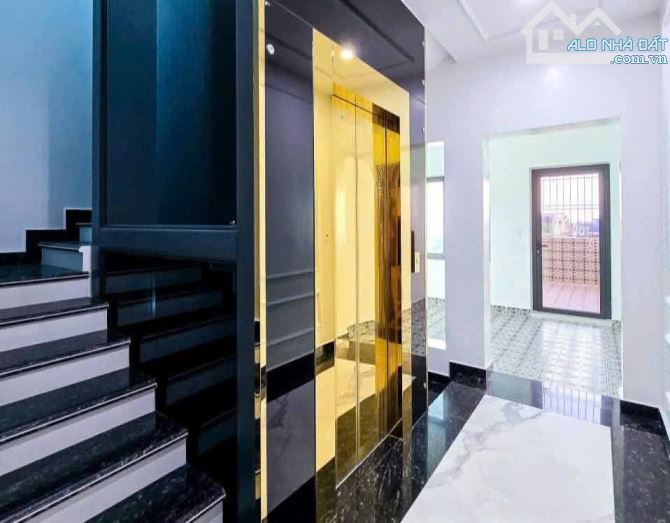 Nhà đẹp Võ Chí Công - Tây Hồ 44m2, 6 tầng thang máy, 4PN, hơn 9tỷ.