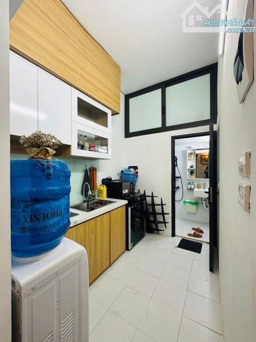 Bán căn hộ tập thể Tầng 1 Quận Hoàn Kiếm - KD - 2 mặt ngõ - 60m2 x 2 ngủ - nhà đẹp - SĐCC