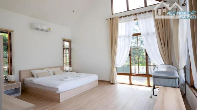 BÁN NHÀ LẠC LONG QUÂN, NGÕ RỘNG, NHÀ MỚI, CHỦ TẶNG NỘI THẤT GIÁ 11,2 TỶ