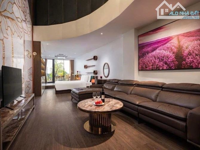 TOÀ APARTMENT MẶT PHỐ YÊN HOA - VIEW BAO TRỌN HỒ TÂY - DOANH THU KHỦNG 600 TRIỆU/ THÁNG