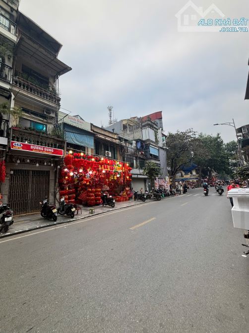 58 tỷ - Mặt phố Hàng Mã, 55m2, 5 tầng, MT đẹp,vị trí hiếm, KD sầm uất ngày đêm