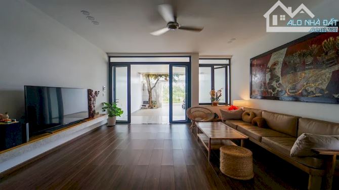 BÁN NHÀ ÂU CƠ (trong đê), LÔ GÓC, THIẾT KẾ ĐẸP, GẦN TRƯỜNG, CHỢ, 50m2, 13,2 TỶ