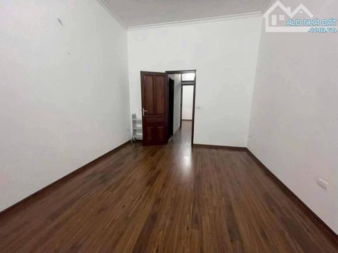 Phân Lô Kim Giang Đại Kim Hoàng Mai 35m 8Tỷ 5Tầng Mt3.5m Sát KĐT Đại Kim Ở Sướng