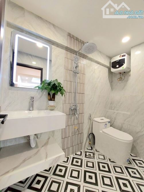 Bán tập thể K8 Bách Khoa phố Nguyễn Hiền-Lê Thanh Nghị tầng 3,70m2 trung tâm BáchKinh Xây