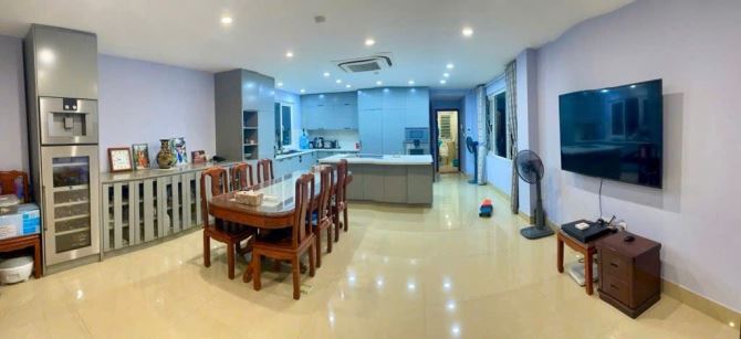 Bán Toà nhà vp Phố Thái Thịnh - DT70m * 8 Tầng, TK thông sàn, cách phố 10m, nhỉnh 23 tỷ