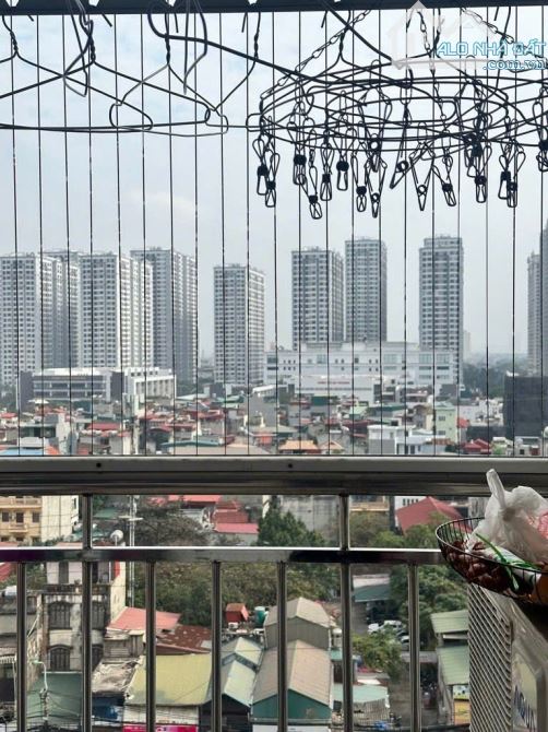 Bán chung cư 18 Tam Trinh - 310 Minh Khai - 100m2 x 3 ngủ 2 vs - Tầng 9 - SĐCC - 3