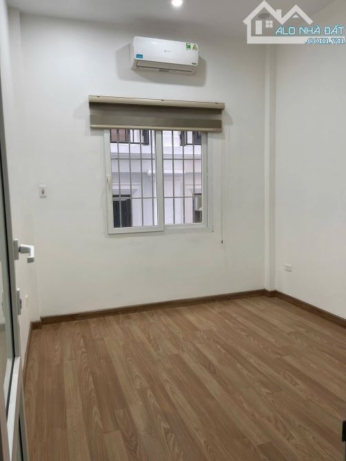 Nhà Vương Thừa Vũ Khương Trung Thanh Xuân 50m 9,5Tỷ 5Tầng Mt3.6m Phân Lô Quân Đội Ở Sướng