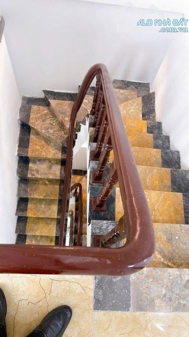 VIP CẦU GIẤY – NHÀ ĐẸP LONG LANH – LÔ GÓC – TRƯỚC NHÀ RỘNG THOÁNG – FULL NỘI THẤT