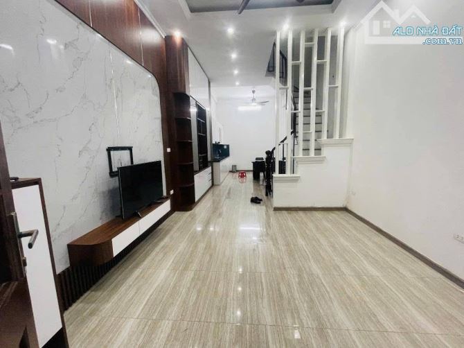 Nhà Hoàng Văn Thái Khương Trung Thanh Xuân 45m 12Tỷ 4Tầng Mt4m Phân Lô Quân Đội Ha Thoáng