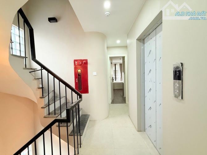 BÁN TÒA CĂN HỘ CAO CẤP DÒNG TIỀN 2,5 TỶ/NĂM PHỐ PHAN KẾ BÍNH 100M2 - 9 TẦNG - NHỈNH 33 TỶ