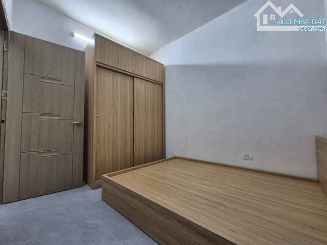 CHỈ VỚI HƠN 2 TỶ — CÓ NGAY NHÀ PHỐ — XÂY MỚI ĐẸP Ở NGAY – 3 NGỦ – CÁCH Ô TÔ CHỈ 1 NHÀ