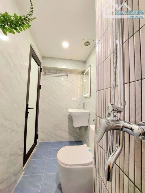 Bán tập thể K8 Bách Khoa phố Nguyễn Hiền-Lê Thanh Nghị tầng 3,70m2 trung tâm BáchKinh Xây