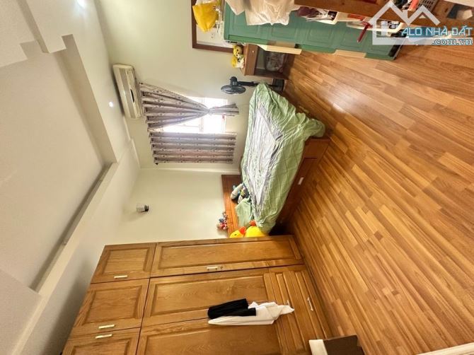 BÁN GẤP CĂN HỘ CHUNG CƯ GIÁ RẺ MINH KHAI - HAI BÀ TRƯNG 102 M2-3 PN - 7,95 T