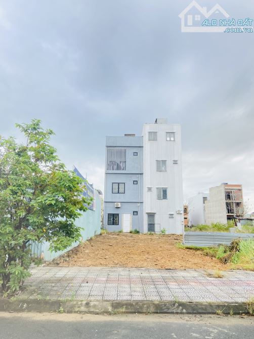 BỜ QUAN 7 HƯỚNG TÂY BẮC SẠCH SÁT GÓC TỪ GIẤY CHỈ HƠN 6 TỶ