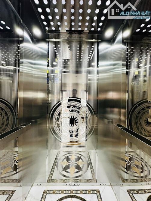 Vĩnh Phúc – 50m² – 6 tầng thang máy – Nhà mới – 80m ra ô tô – Giá 11.9 tỷ