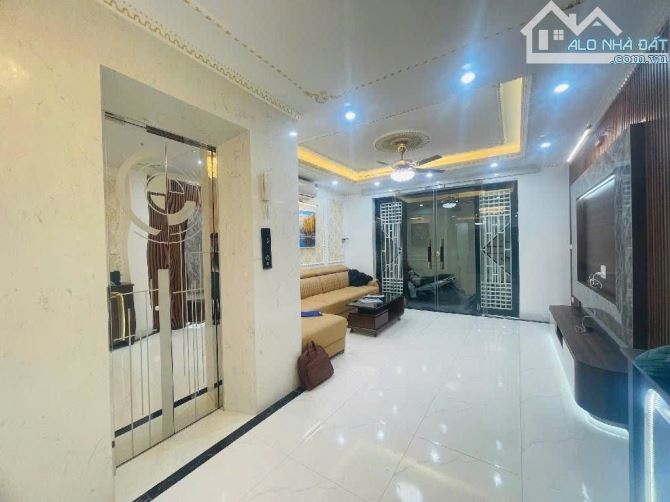 BÁN NHÀ TÂY HỒ DT 61M 6 TẦNG LÔ GÓC THOÁNG FULL NỘI THẤT VỊ TRÍ HIẾM NHẤT QUẬN