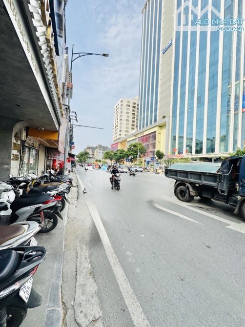 Bán nhà mặt phố Bạch Mai, Hai Bà Trưng 50m2, MT 4.8m, giá 17 tỷ