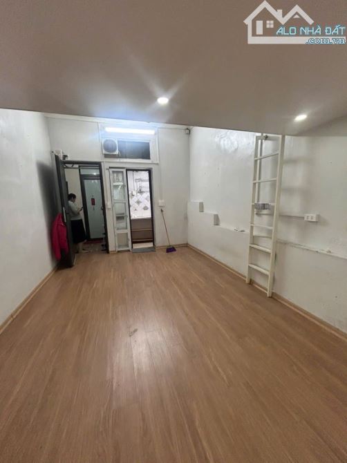 BÁN TẬP THỂ TẦNG 2 – VPP HỒNG HÀ, NGÕ 190 LÒ ĐÚC – HAI BÀ TRƯNG. 58M2 – 2PN. 2,93 TỶ