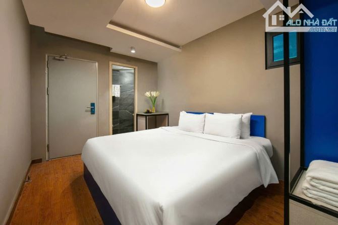 TRUNG TÂM HỒ TÂY - PHỐ TRÍCH SÀI - CÁCH HỒ TÂY 20M - KINH DOANH HOTEL - Ô TÔ