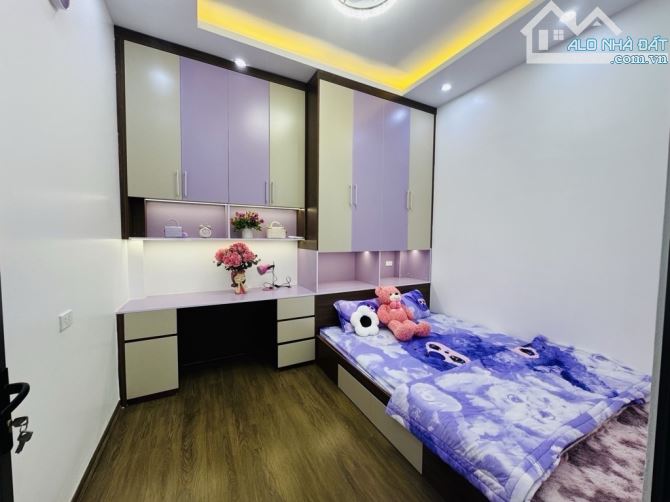 Hồng Mai – 35m² – 4 Tầng – 4 Ngủ – Giá 8.8 Tỷ | Trước Nhà Rộng, 30m Ra Ô Tô