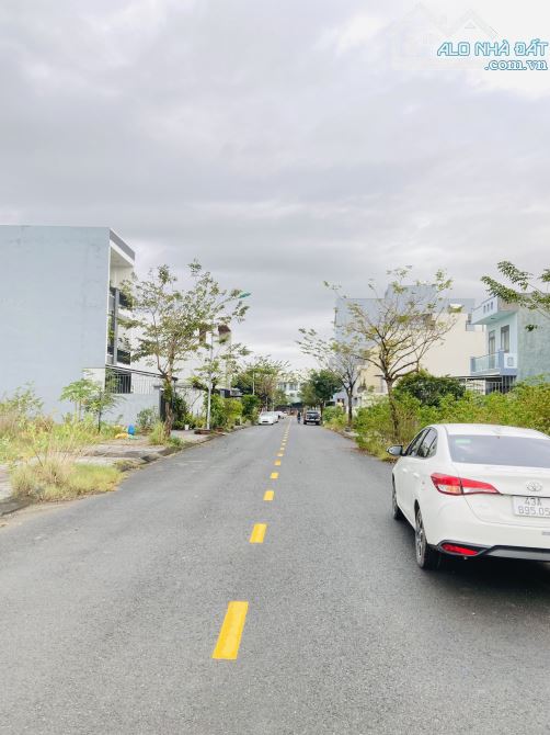 BỜ QUAN 7 HƯỚNG TÂY BẮC SẠCH SÁT GÓC TỪ GIẤY CHỈ HƠN 6 TỶ - 2