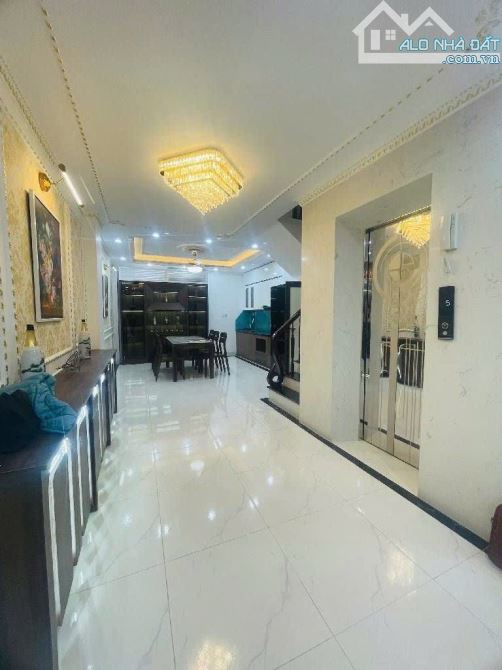 BÁN NHÀ TÂY HỒ DT 61M 6 TẦNG LÔ GÓC THOÁNG FULL NỘI THẤT VỊ TRÍ HIẾM NHẤT QUẬN