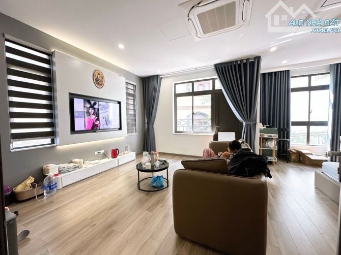 Bán nhà Phố Vọng, Kinh doanh văn phòng, khu phân lô, ô tô tránh, ngõ thông,gần ĐH Kinh Tế