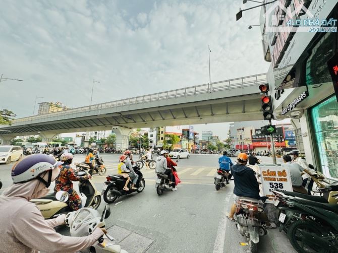 Bán nhà mặt phố Bạch Mai, Hai Bà Trưng 50m2, MT 4.8m, giá 17 tỷ