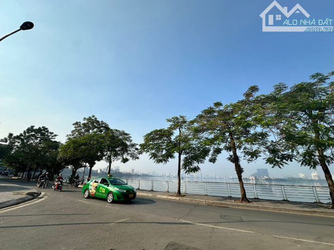 KHÁCH SẠN – APARTMENT MẶT PHỐ QUẢNG KHÁNH – DT 125M² – 6 TẦNG – MT 7.2M – GIÁ 156.9 TỶ