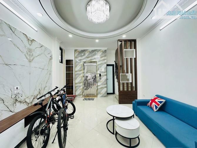 Vĩnh Phúc – 50m² – 6 tầng thang máy – Nhà mới – 80m ra ô tô – Giá 11.9 tỷ