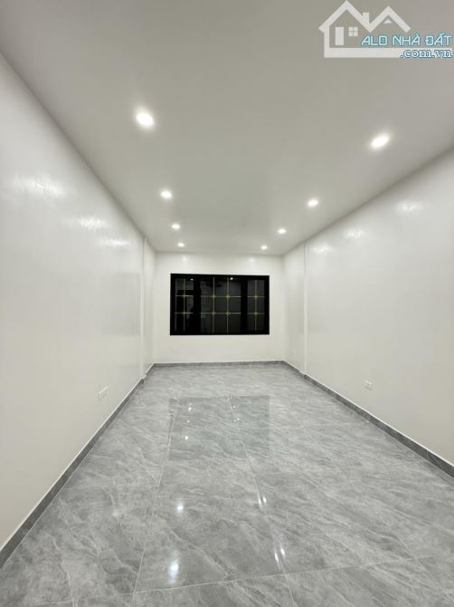 HIẾM ĐẸP- NGUYỄN TRÃI-65Mx6TẦNG THANG MÁY-NGÕ Ô TÔ-2THOÁNG TRƯỚC SAU.NHÀ ĐẸP Ở LUÔN-22TỶ