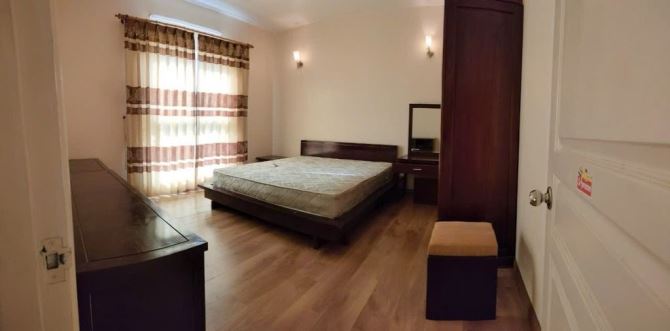 BÁN CC VƯỜN ĐÀO LẠC LONG QUÂN DT 60M 2N FULL NT SĐCC VIEW SÔNG GIÁ 5 TỶ