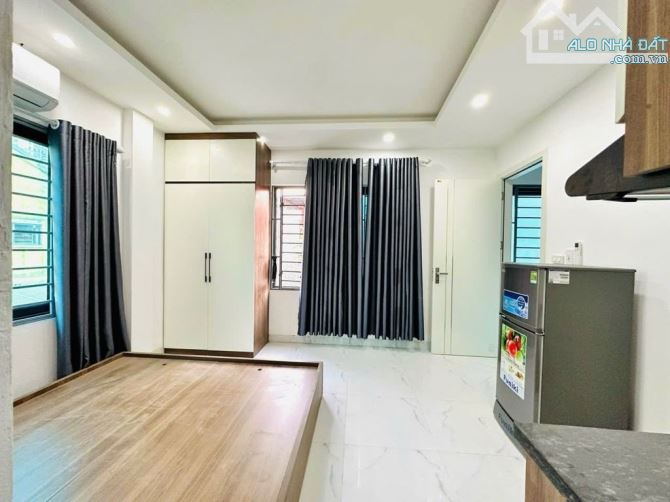 Bán Chung cư MINI Hai Bà Trưng,4 mặt thoáng, dòng tiền 1.8 tỷ/năm, 22 PN,20m ra ô tô tránh