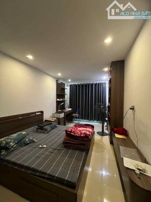 Bán gấp nhà phố Hồng Mai-50m2-5 tầng-4m rộng-12m dài-nhỉnh 13 tỷ