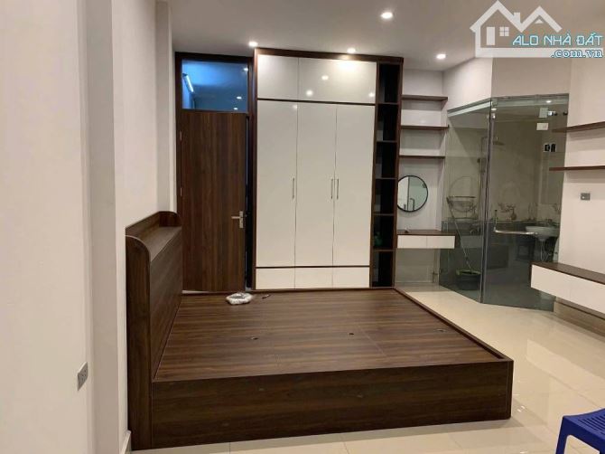 MP MINH KHAI 65M, 7 TẦNG NHÀ MỚI VỈA HÈ RỘNG KINH DOANH