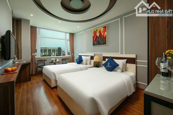 TRUNG TÂM HỒ TÂY - PHỐ TRÍCH SÀI - CÁCH HỒ TÂY 20M - KINH DOANH HOTEL - Ô TÔ