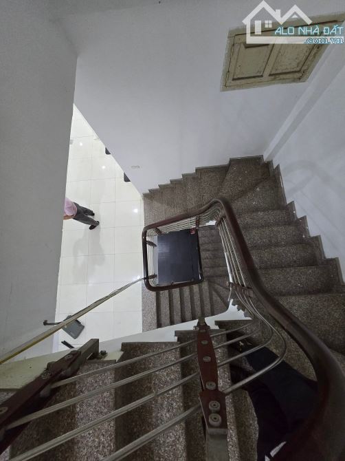 Cần bán nhà Phố Thái Hà Đống Đa 136m2 x 6 tầng, 2 mặt tiền trước sau KD Cho Thuê Tuyệt Vời