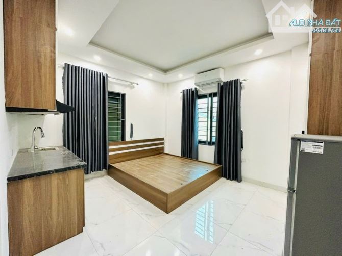 Bán Chung cư MINI Hai Bà Trưng,4 mặt thoáng, dòng tiền 1.8 tỷ/năm, 22 PN,20m ra ô tô tránh