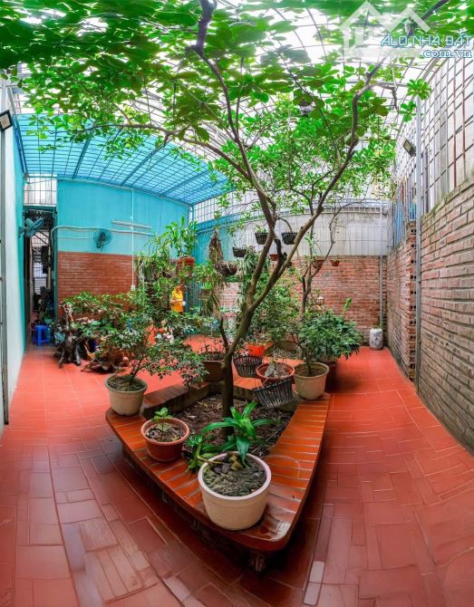 Nhà đẹp dân ở Thái Hà, ngõ thông oto tránh, KD, nội thất gỗ, sân vườn, ở luôn 94m2*4T