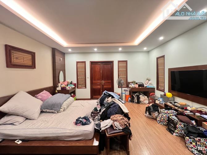 Siêu Phẩm Lô Góc 3 Thoáng, Ngọc Khánh, Ôtô Đỗ Cửa, Kinh Doanh, DT 99M2, MT 5M, 33.8 Tỷ